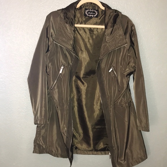 Olive green jacket - Picture 1 of 4